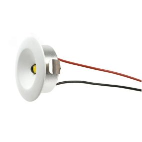 Q-32 Mini Downllight 3000K Hvit Fra Designlight - Mindre downlight p&aring; 1,2 W og en diameter p&aring; 32,5 mm, lavt energiforbruk og lang levetid.