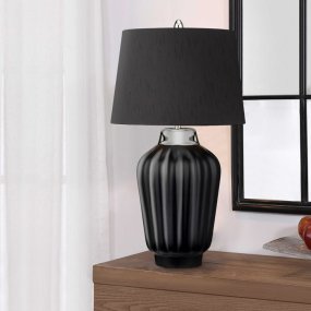 Bexley 56cm Svart bordlampe Fra Elstead Lighting - Den levereras med en avsmalnande lampsk&auml;rm i svart konstsilke med en silverlaminerad insida, handgjord i Storbritannien.