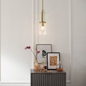 Kimrose Ø18 Børstet messing Taklampe Fra Elstead Lighting - De geometriske formene er i fokus og forsterkes av en elegant børstet messingfinish.