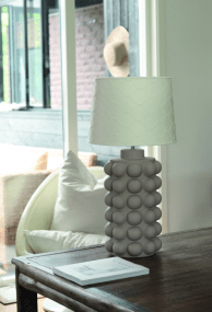 Bubbles 50cm Greige lampefot Fra Hallbergs - Bubbles er en moderne keramisk lampesokkel.