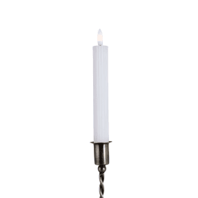 Kronelys Idun Liten 2-pk Hvit Fra Strömshaga - Lysene med riflet design er laget for &aring; imitere tradisjonelle lys med en naturlig flimrende flamme, med alle fordelene til moderne LED-teknologi.