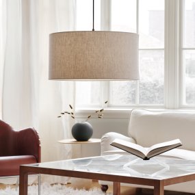 Soft Ø60 Natur/bronse Fra Belid - Soft pendellampe er en stilig lampe med en klassisk, avrundet form og et mykt uttrykk.