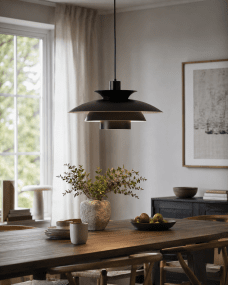 Stealth 2 Ø50 Svart Taklampe Fra Nordic Lighting - Stealth er en klassisk pendellampe med et stilig og tidl&oslash;st design.