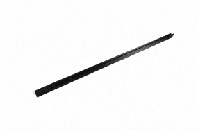 Forma Skinne 1m Svart Fra Nordic Lighting - Denne skinnen inkluderer 1 kontakt, 1 rett skj&oslash;t for tilkobling av flere skinner og 1 endestykke.