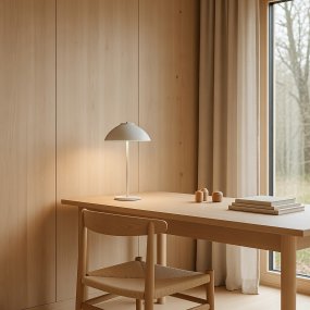 Vali 40cm Sand Fra Belid - Den brede skjermen retter lyset nedover og skaper en klar lyssone som gir rommet b&aring;de struktur og atmosf&aelig;re.