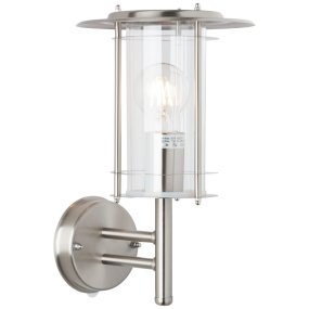 York Stål utendørslampe Fra Brilliant - Denne vegglampen i metall i rustfritt stål er et opplagt valg for inngangspartiet.