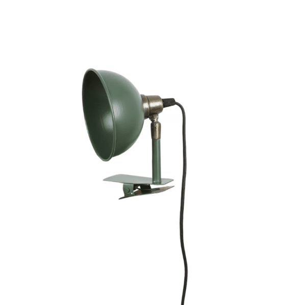 Pelle Grønn klemmelampe Fra Strömshaga - Bordlampe som kan festes til for eksempel; sengegavlen, en vinduskarm eller kanten på et bord eller en hylle.