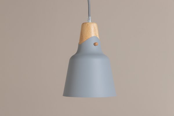 Rigel Ø16 Grå Taklampe Fra Venture Design - Med taklampen Rigel f&aring;r du moderne og elegant belysning som passer inn i de fleste rom og interi&oslash;rstiler.
