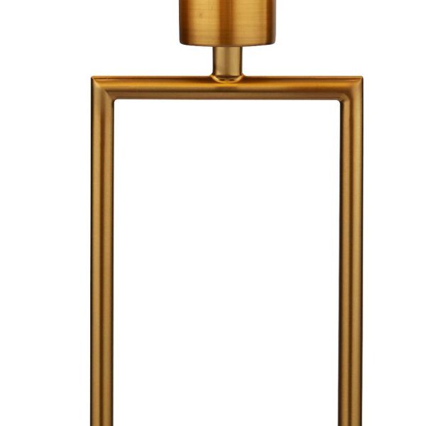 Claire 45cm Gull bordlampe Fra Searchlight - Med sin åpne og luftige ramme og en rund marmorbase gir den et moderne, men tidløst preg som passer perfekt i både klassisk og moderne interiør.