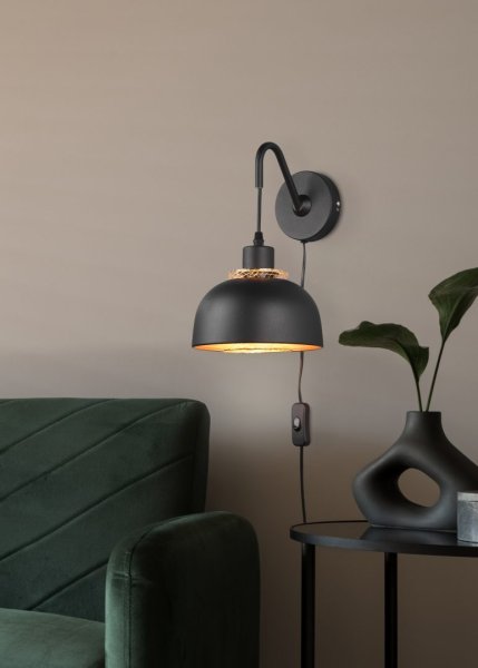 Punch 30cm Svart vegglampe Fra Trio Lighting - 