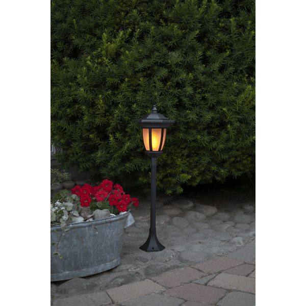 Flame Svart solcellelampe Fra Star Trading - 35cm, som gulvdekor eller stilys med 1 midtdel høyde 49cm med 2 midtdeler høyde 63cm.