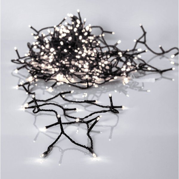 Lysslynge Crispy Ice White 25m Svart Fra Star Trading - Lyssløyfe med 360 LED-lys med en vakker, litt kjøligere glød.