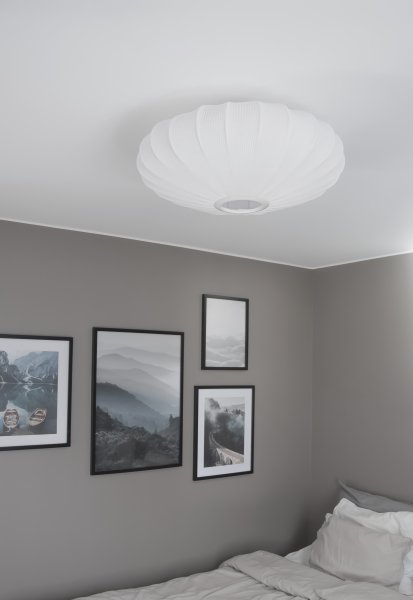 Mamsell Ø55 Hvit plafond Fra Aneta Lighting - Mamsell et stilig himling som med sin myke form passer godt inn i for eksempel soverom.