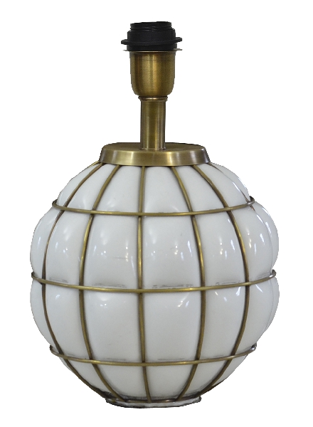 Grace Kelly 38cm Hvit lampefot Fra Hallbergs - Grace Kelly er en vakker bordlampe med elegant design.