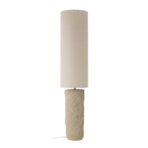 Payah Beige gulvlampe Fra Bloomingville - Payah gulvlampe fra Bloomingville er et perfekt valg for de som &oslash;nsker &aring; kombinere stil og atmosf&aelig;re i hjemmet sitt.