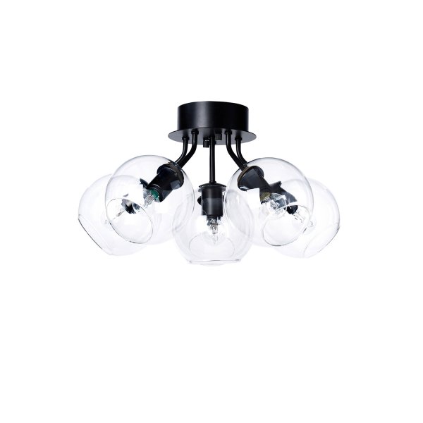 Tage Ø50 Svart plafond Fra CO Bankeryd - Tage plafond, med sine 6 glasskupler, passer både i stuen og på soverommet, hvor den sprer et stemningsfullt allmennlys i rommet og samtidig tilfører en skandinavisk følelse til interiøret.