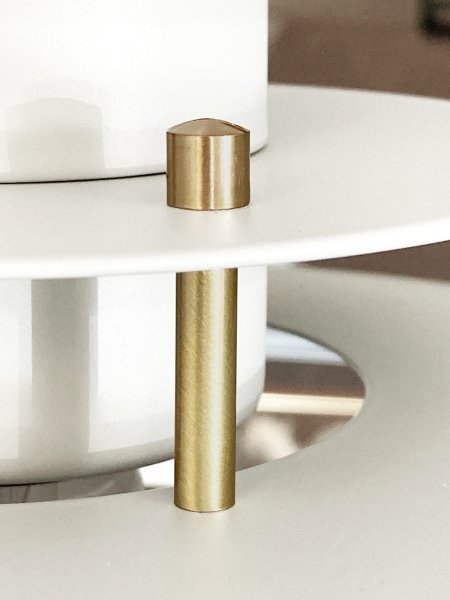 Primus II Ø43 Matt hvit/messing Taklampe Fra Belid - Primus er en populær pendel med tidsriktig design som har blitt tilpasset trendene gjennom årene.