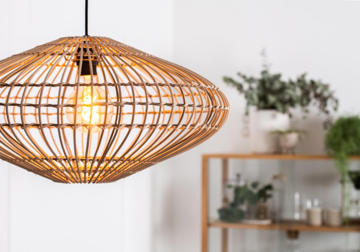 Magali Ø56 Natur Taklampe Fra Lucide - Det er den perfekte kronen for stuen eller spisestuen for &aring; skape atmosf&aelig;ren du er ute etter.