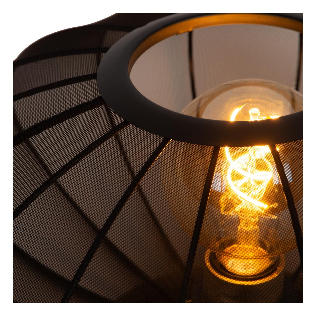 Corina 22cm Svart bordlampe Fra Lucide - Med en diameter på At 40 centimeter er denne lampen en vinner, uansett om den brukes til å lyse opp et koselig hjørne i stua, fremheve skjenken din eller fungere som nattbordsfølge på soverommet.