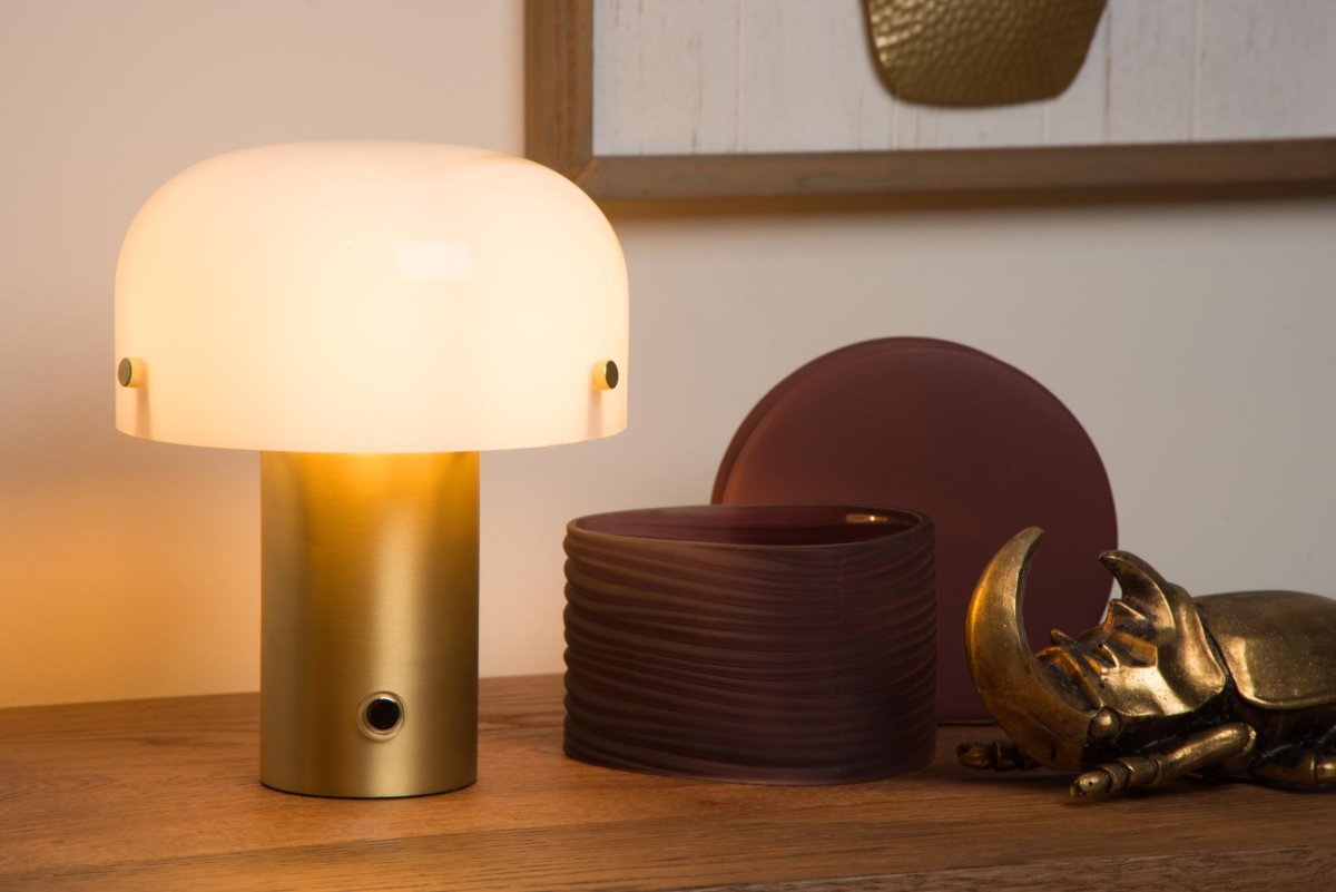Timon 20cm Matt gull/messing bordlampe Fra Lucide - Du kan treffe&aring; p&aring; og av Timon med samme knapp.
