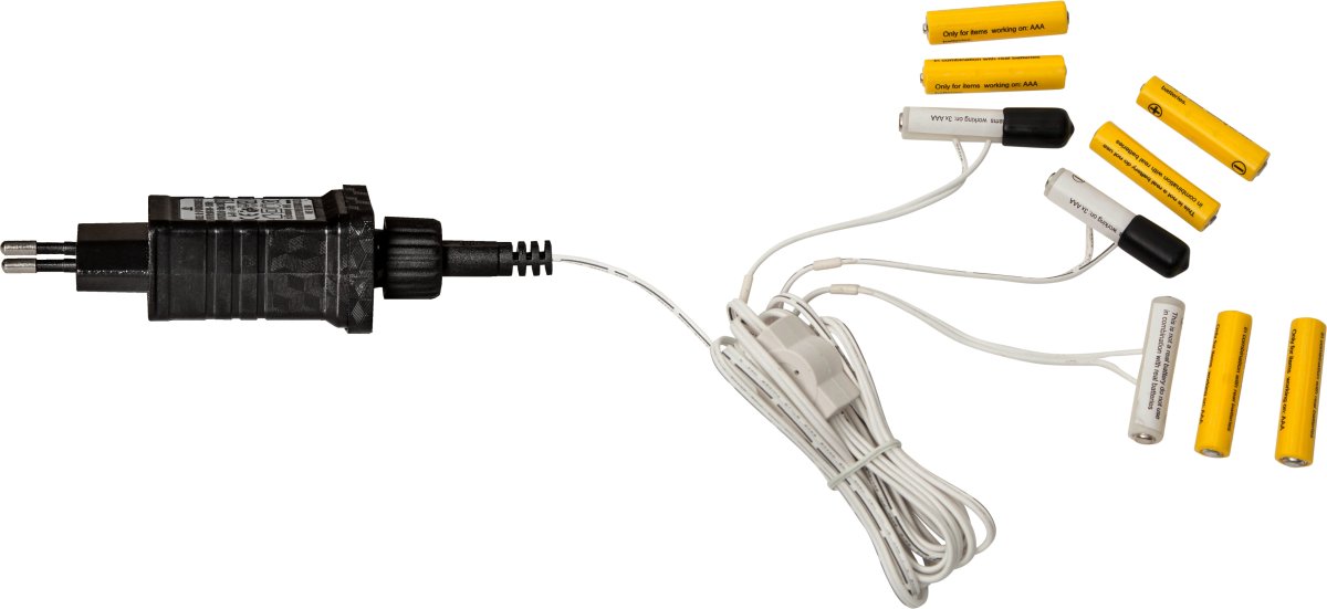 Batterieliminator 3 x AAA Hvit Fra Star Trading - Batteri-eliminator for 3xAAA-batterier med 3 utganger.