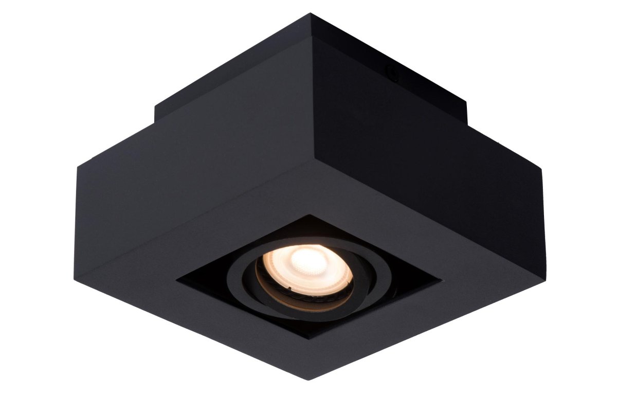 Xirax Svart spotlight Fra Lucide - Med en kraftig lysstrøm på 320 lumen og en dimme-til-varm-funksjon hvis den er koblet til en ekstern dimmer, lyser denne taklampen opp stuen din fra tak til gulv.