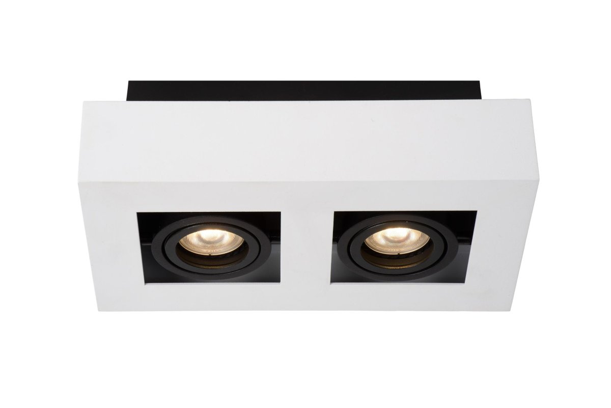 Xirax 2 Hvit spotlight Fra Lucide - Juster fargetemperaturen fra varm gul til varm hvit ved &aring; koble lampen til en ekstern dimmer.