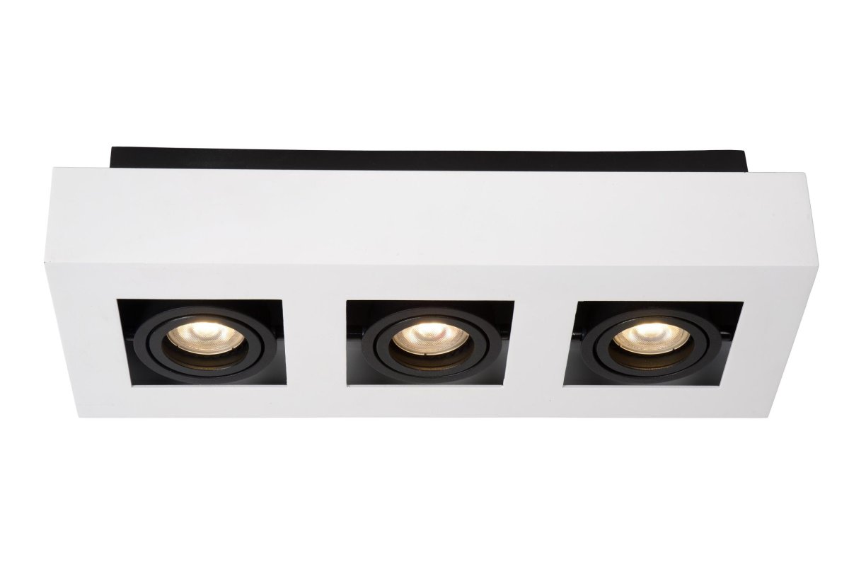 Xirax 3 Hvit spotlight Fra Lucide - Juster fargetemperaturen fra varm gul til varm hvit ved &aring; koble lampen til en ekstern dimmer.
