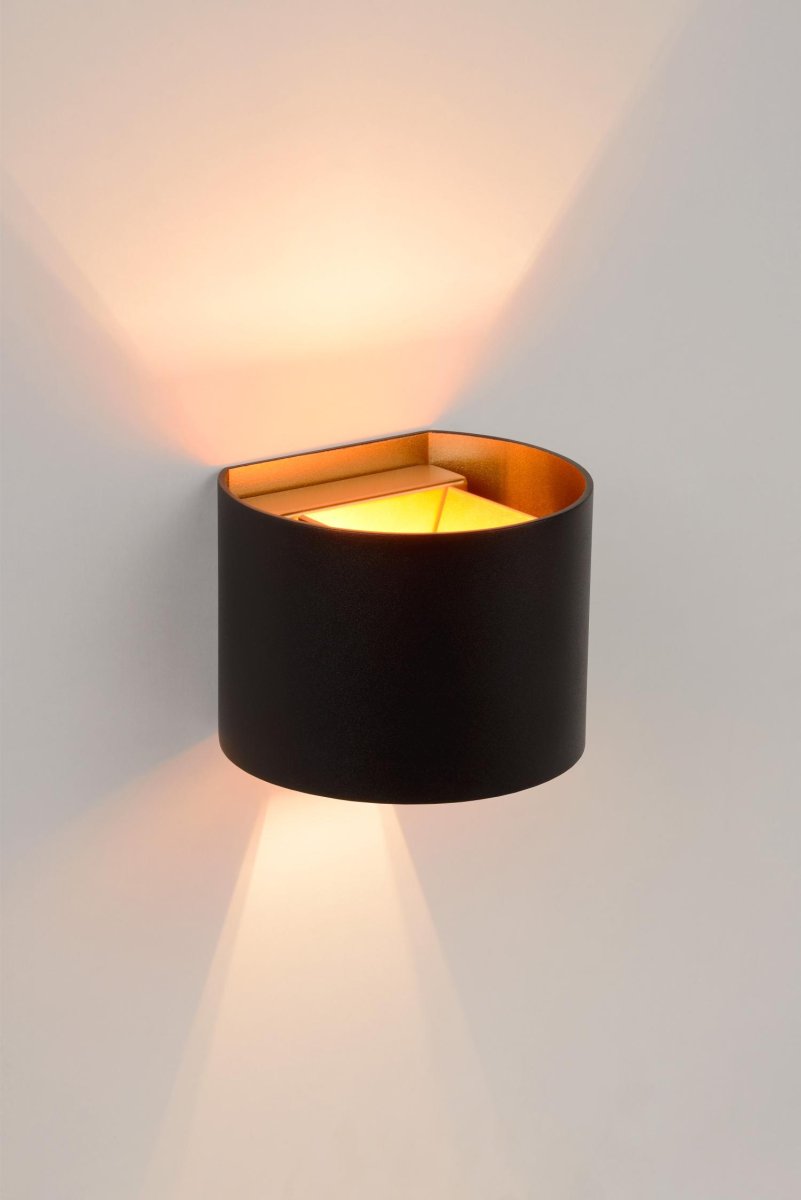 Xio 13cm Svart vegglampe Fra Lucide - En stilig boks full av lys til veggen din.