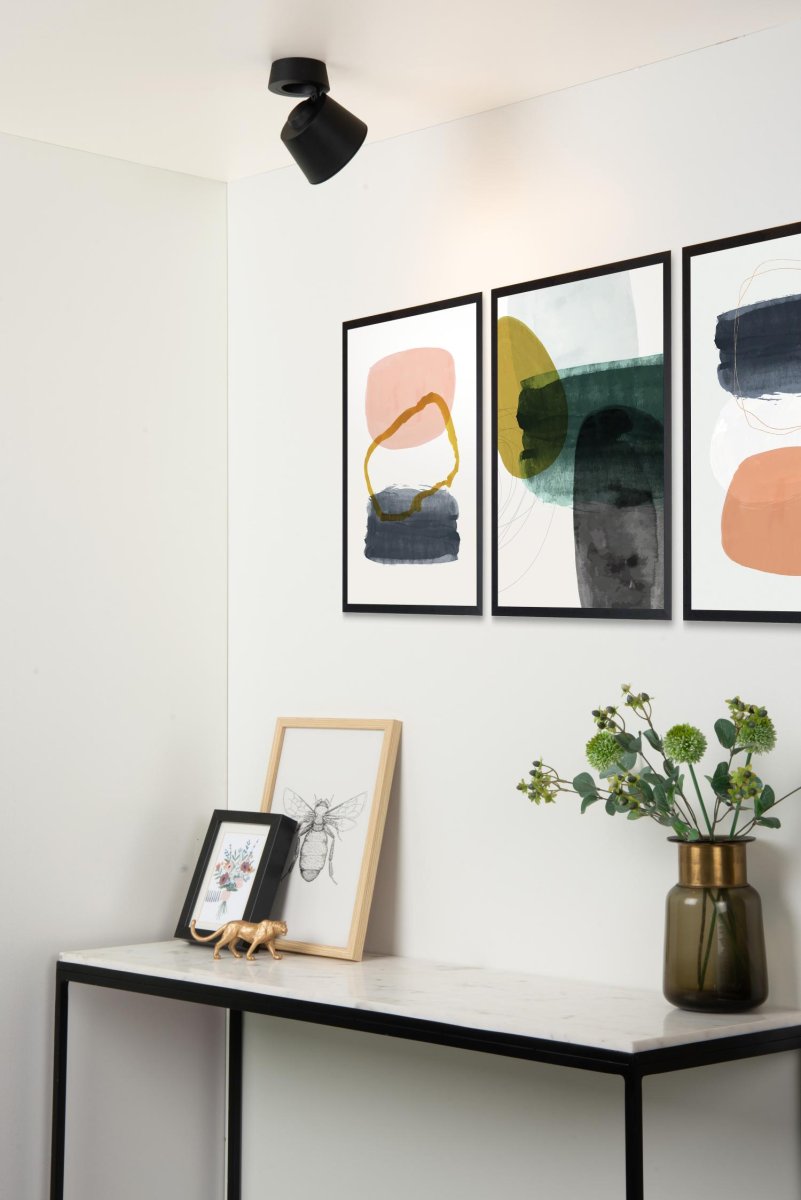 Trigono Svart spotlight Fra Lucide - Unike produktegenskaper:Egnet for bruk med LED-lyskildeDenne lampen kan roteres og vippesLett &aring; koble til en dimmer (ekskl.
