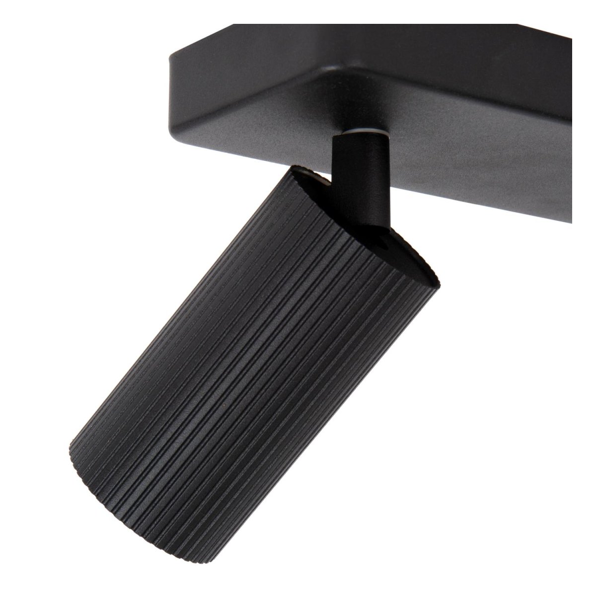 Clubs 2 Svart spotlight Fra Lucide - Koble lampen til en dimmer for en koselig kveld ved spisebordet eller i stuen.