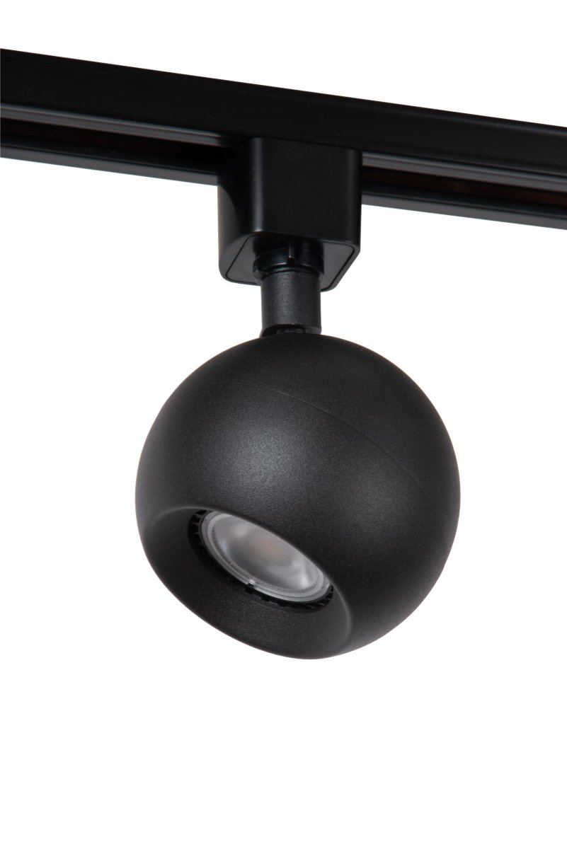 Spotlight Favori GU10 Svart Fra Lucide - Perfekt for å fremheve et vakkert kunstverk, skape stemning i gangen eller ønske deg velkommen inn på soverommet.