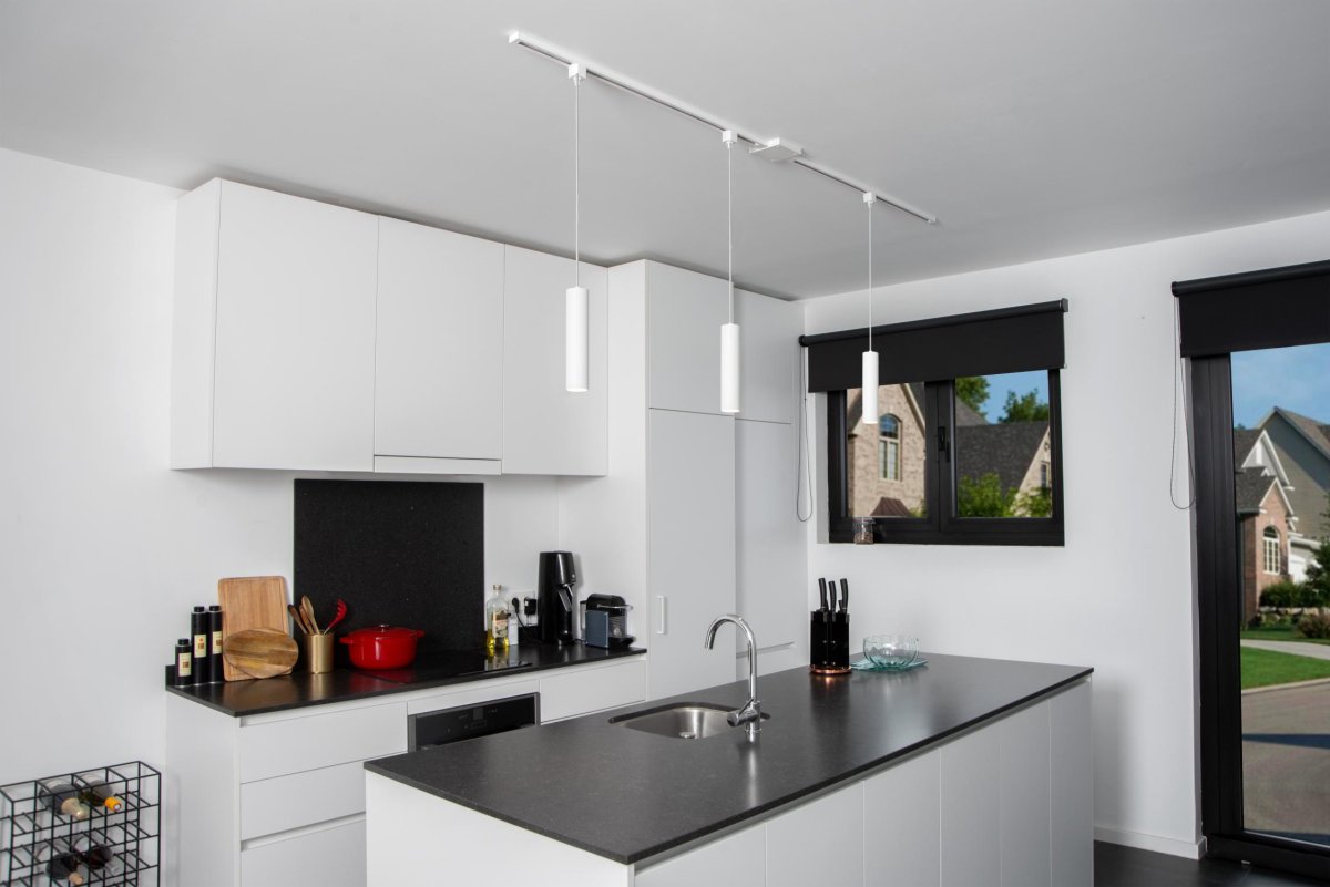 Pendellampe Floris GU10 Hvit Fra Lucide - Kombinasjonen av h&oslash;ykvalitetsaluminium og en elegant sylindrisk design gj&oslash;r denne pendelen til et sofistikert element i enhver innredning.