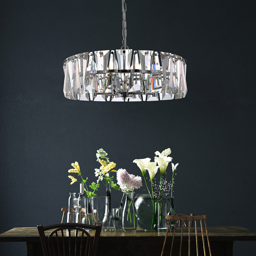 Puntes Ø52 Krom krystall Fra Maytoni - Puntes er en elegant taklysekrone i forkrommet metall med glitrende prismer som omgir lyskildene og skaper et magisk lysspill n&aring;r lampen er p&aring;.