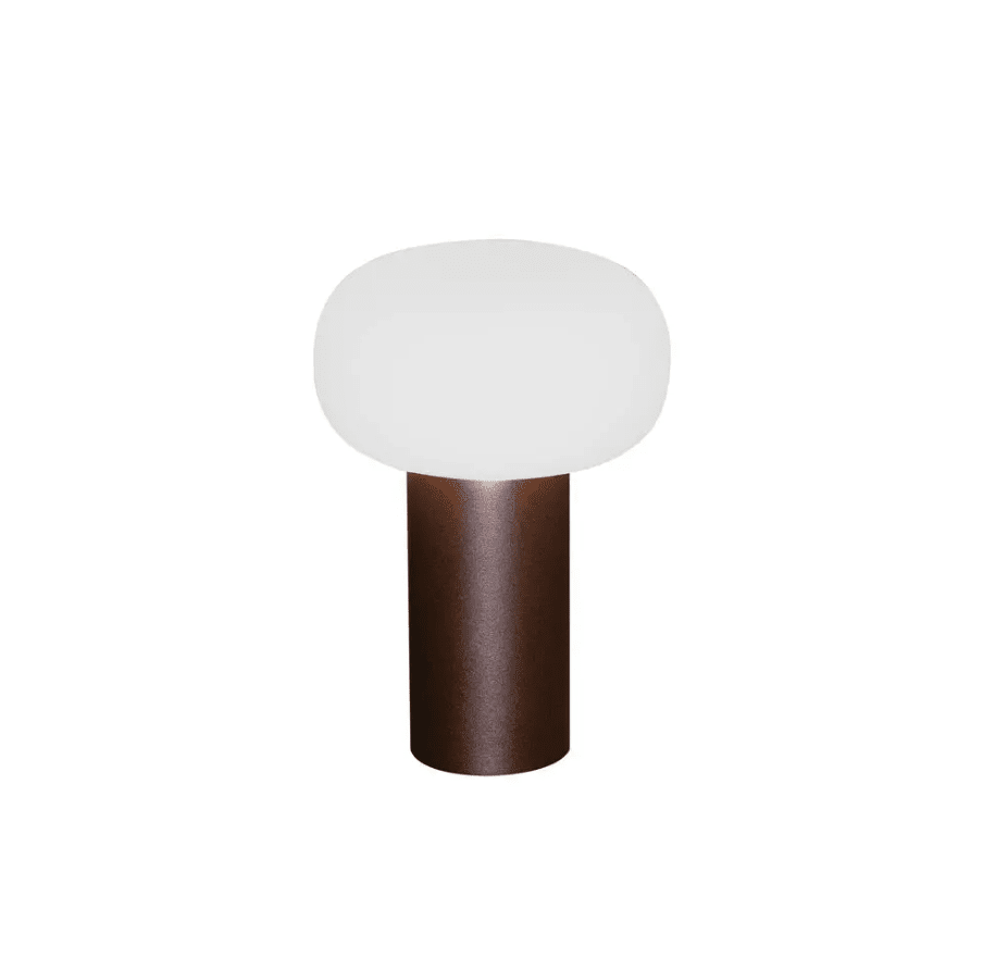 Antibes 20cm Rust bærbar Fra Konstsmide - Antibes er en moderne oppladbar bordlampe for utendørs bruk med mange funksjoner.