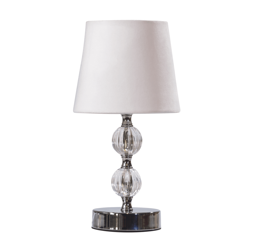 Zoom bilde av Karin 30cm Hvit bordlampe Fra Pixie Design - Lampens glass- og metallfot skaper et stilig inntrykk, mens den hvite tekstilskjermen gir et klassisk og luksuriøst uttrykk.
