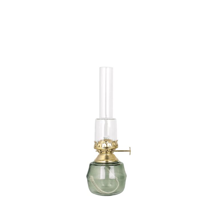 Kerosene Lamp Majken Small Grønn Fra Strömshaga - Brennere i klart glass og brennere i messing.