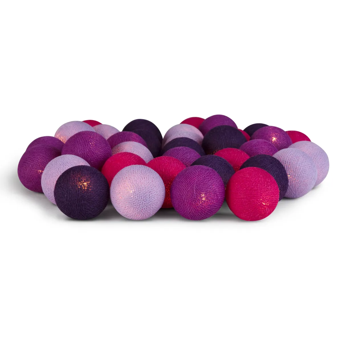 Irislights Vivid Violet 20-lights Lilla Fra Irislights - Kulene gir en fin gl&oslash;d n&aring;r lyslenken er tent, og kan plasseres eller henges p&aring; forskjellige m&aring;ter og i forskjellige omgivelser som en morsom detalj!