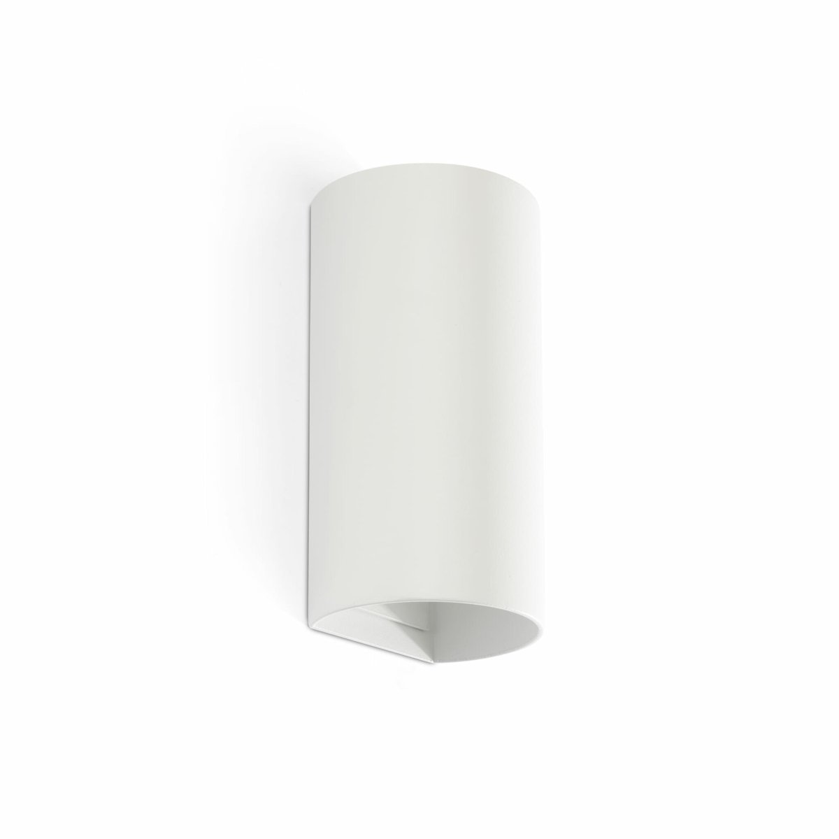 Sole 15cm Hvit vegglampe Fra Faro Barcelona - Den er tilgjengelig i to st&oslash;rrelser og kan lyse i &eacute;n eller to retninger, noe som gj&oslash;r den ideell for ganger og mindre rom.