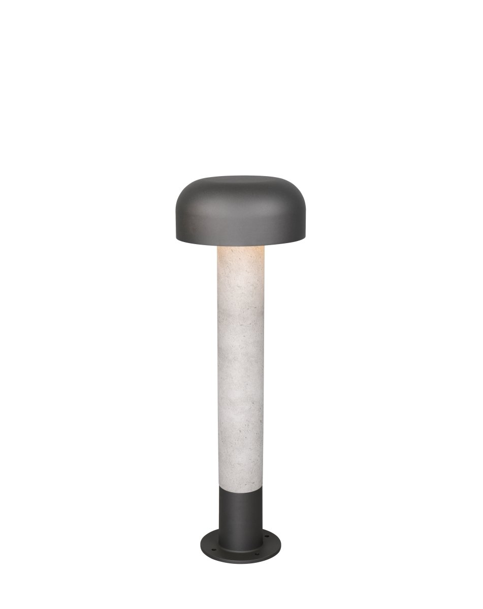 Fraser 54cm Betong utseende pullerter Fra Trio Lighting - Fraser er laget av st&oslash;pt aluminium og kombinerer moderne minimalisme med naturlige detaljer.