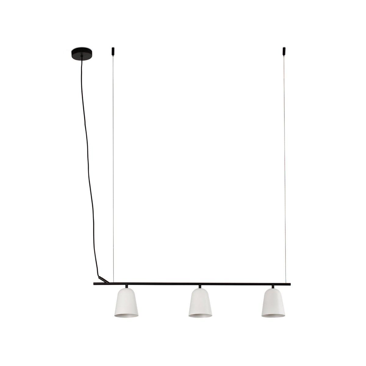 Studio 92cm Hvit Taklampe Fra Faro Barcelona - Studio er en stilig pendellampe designet av Nahtrang, inspirert av det tidl&oslash;se designspr&aring;ket fra 1950-tallet i en moderne tolkning.