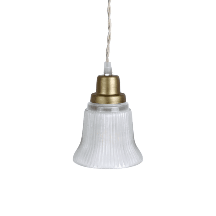 Ulla Ø12 Hvit vinduslampe Fra Strömshaga - Lampen har ingen forbindelse, verken til vegg eller tak, men du velger selv hva du vil koble til.
