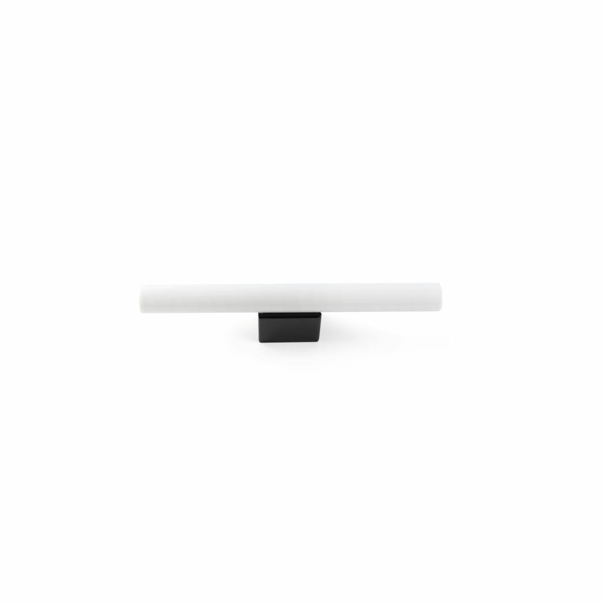 Calma 30cm Svart baderomslampe Fra Faro Barcelona - Calma er en vegglampe i svart utf&oslash;relse, perfekt for generell belysning i f.