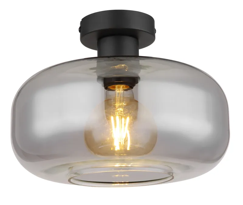 Giuseppe Ø28 Røykfarget plafond Fra Globo Lighting - Lampan &auml;r tillverkad av mattsvart metall och &auml;r smyckad med en vackert formad glaskupa i r&ouml;kf&auml;rgat glas.