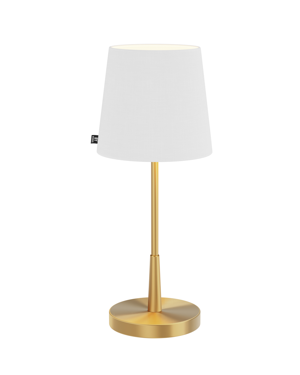 Lumi 48cm Gull bordlampe Fra By Rydéns - Kombinasjonen av en hvit skjerm som gir fin lysspredning og lampefoten i messing bidrar med en eleganse til rommet.