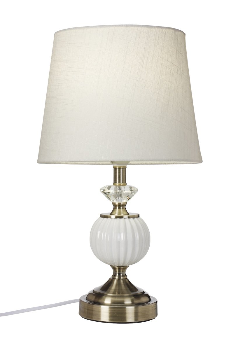 Siv 43cm Hvit bordlampe Fra Cottex - Denne lampen er laget av hvit keramikk og antikkmetall, og utstråler klassisk sjarm.