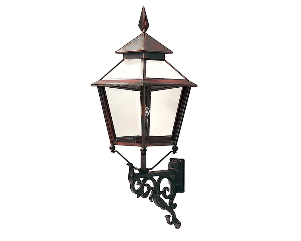 Eriksberg Oksidert kobber utendørslampe Fra Westal - Lykten har en nedre del av antikksvart smiing og en kropp i sterkt oksidert kobber, som gir et elegant og tidløst design.