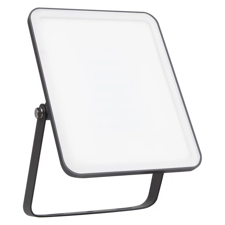 Floodlight Essential 30W Svart utendørslampe Fra Ledvance - Ideell for innkj&oslash;rsler, fasader, garasjer og andre overflater hvor sikker og p&aring;litelig belysning er n&oslash;dvendig.