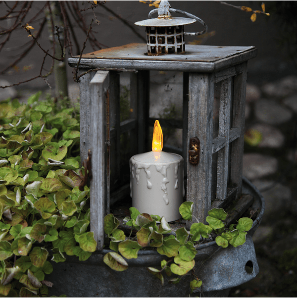 LED Lys Paula Beige Fra Star Trading - Beige lys med vakker flamme for utend&oslash;rs bruk.