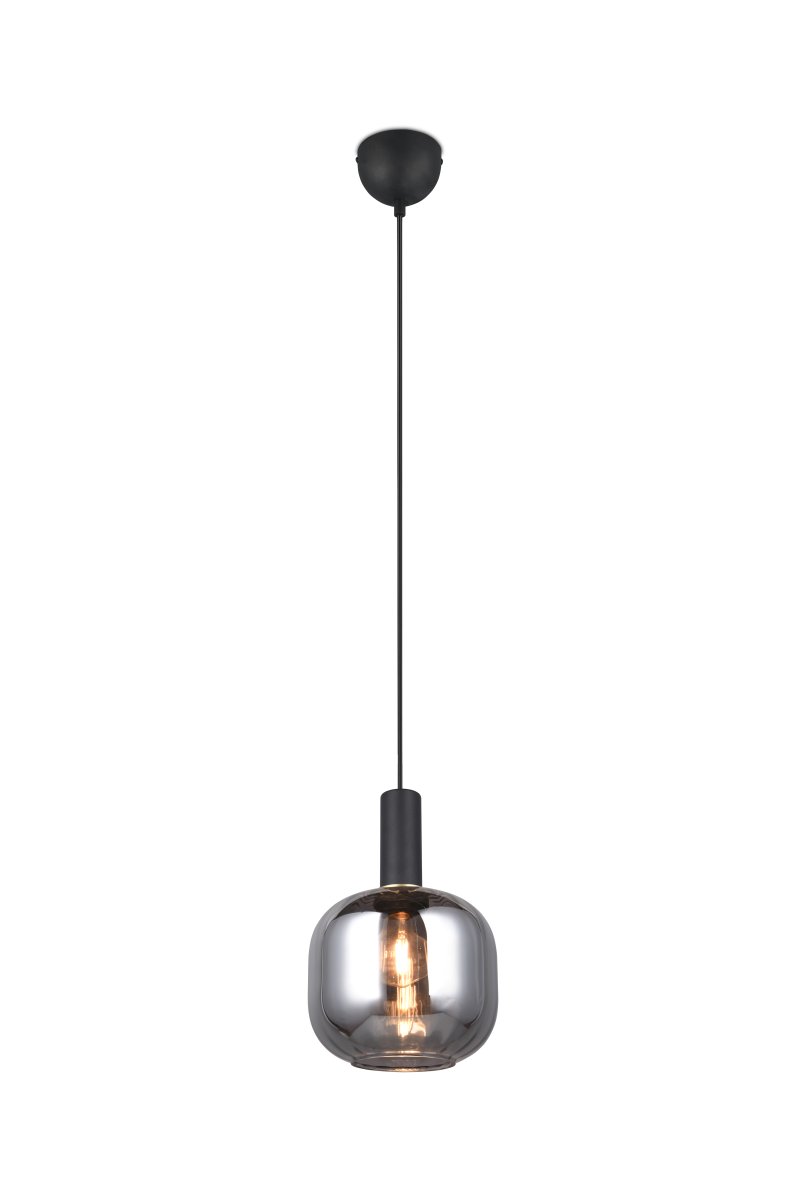 Diva Ø20 Røykgrå Taklampe Fra Trio Lighting - Den røykgrå glassskjermen med myke, riflede detaljer gir et behagelig og diffust lys, perfekt for å skape en varm atmosfære i rommet.
